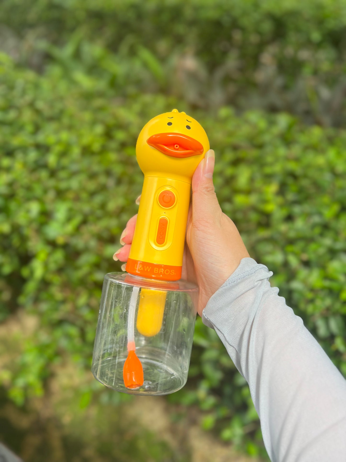 Duck shampoo dispenser