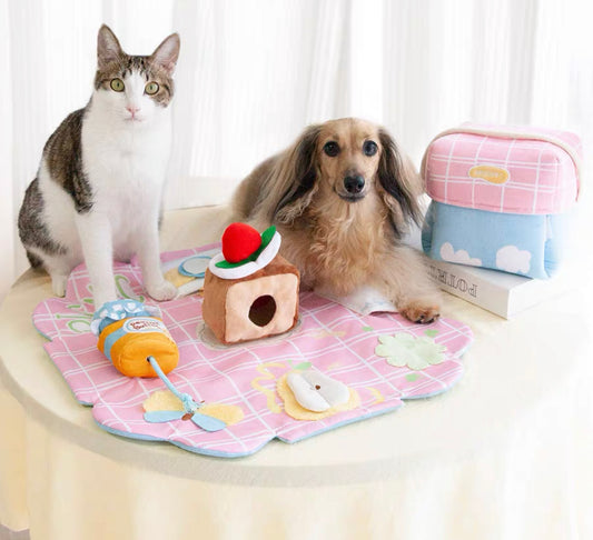 Picnic snuffle toy