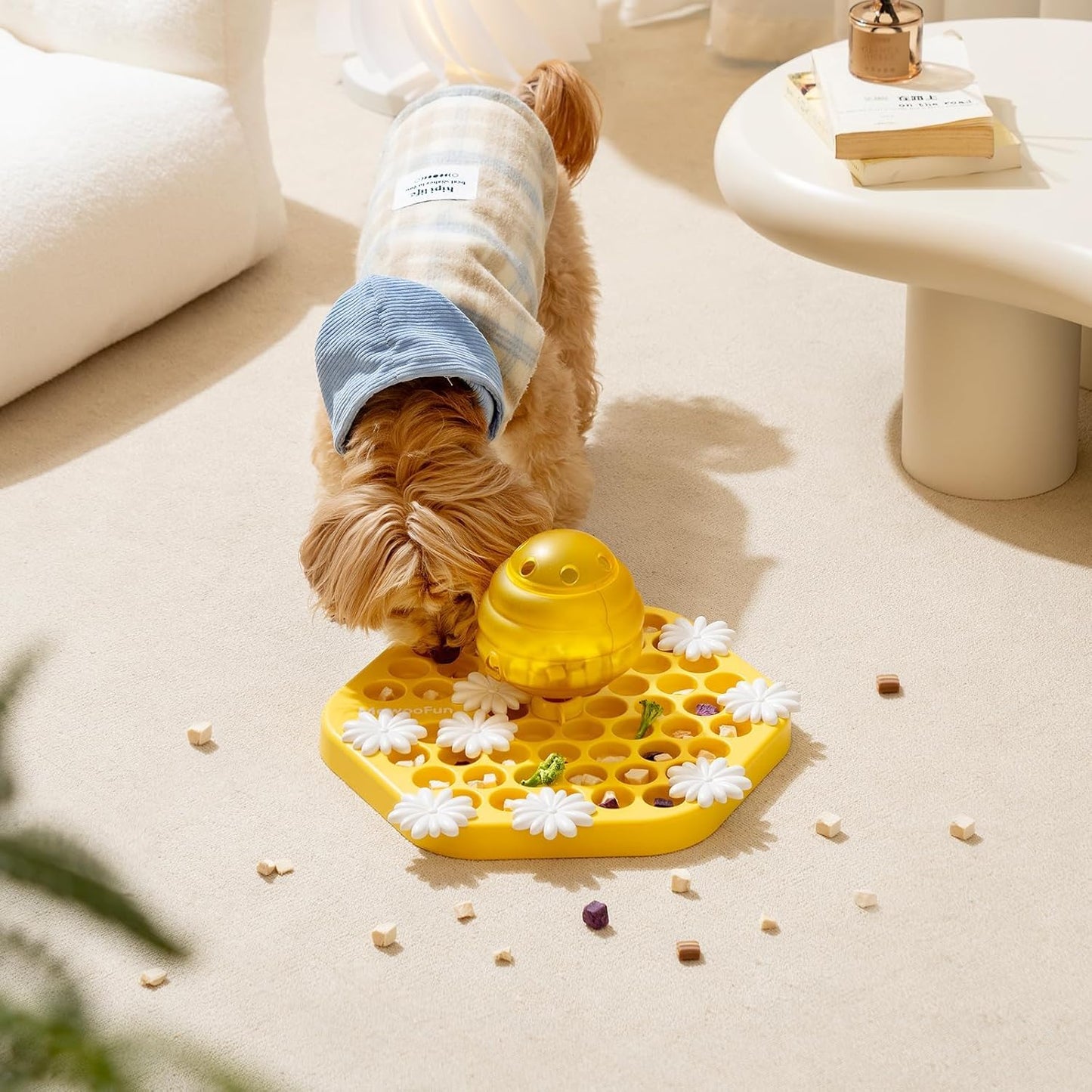 Honeycomb Sniffing Slow Feeder toy