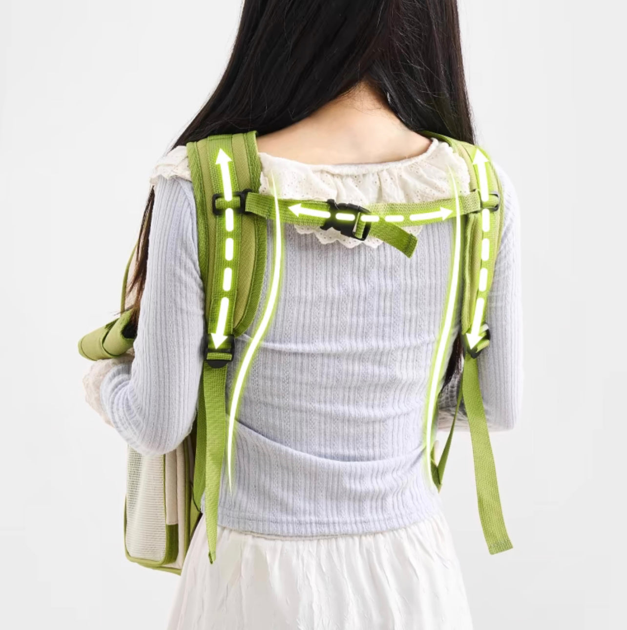 Expandable pet backpack