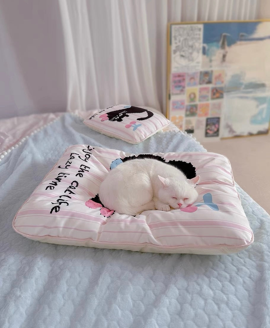 Black cat pet mattress