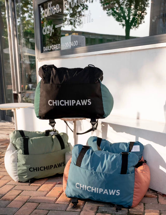 Chichipaws pet car seat (waterproof)