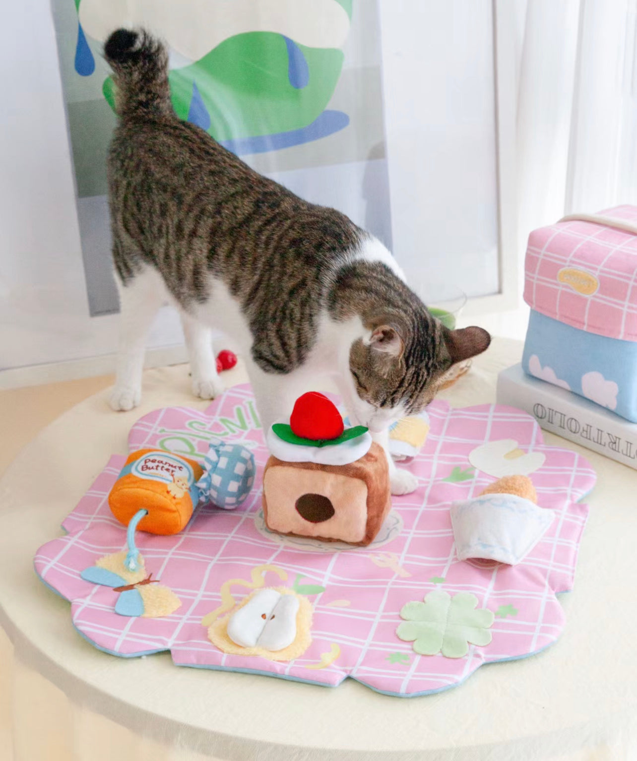 Picnic snuffle toy