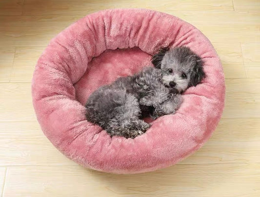 Round and fluffy pet bed