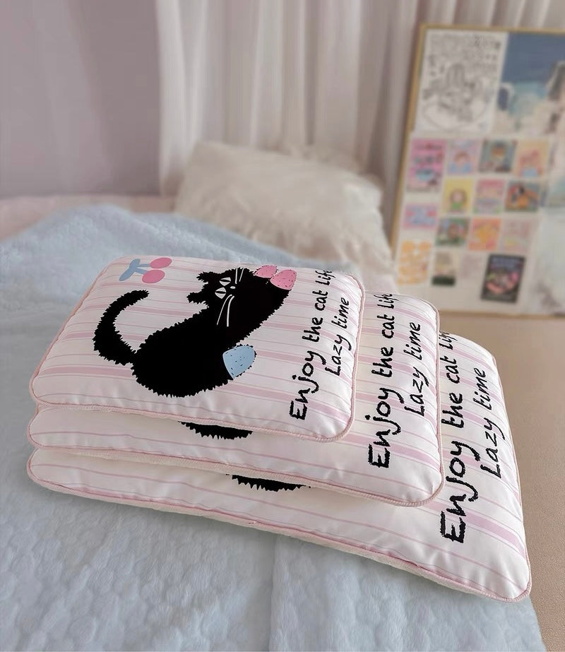 Black cat pet mattress