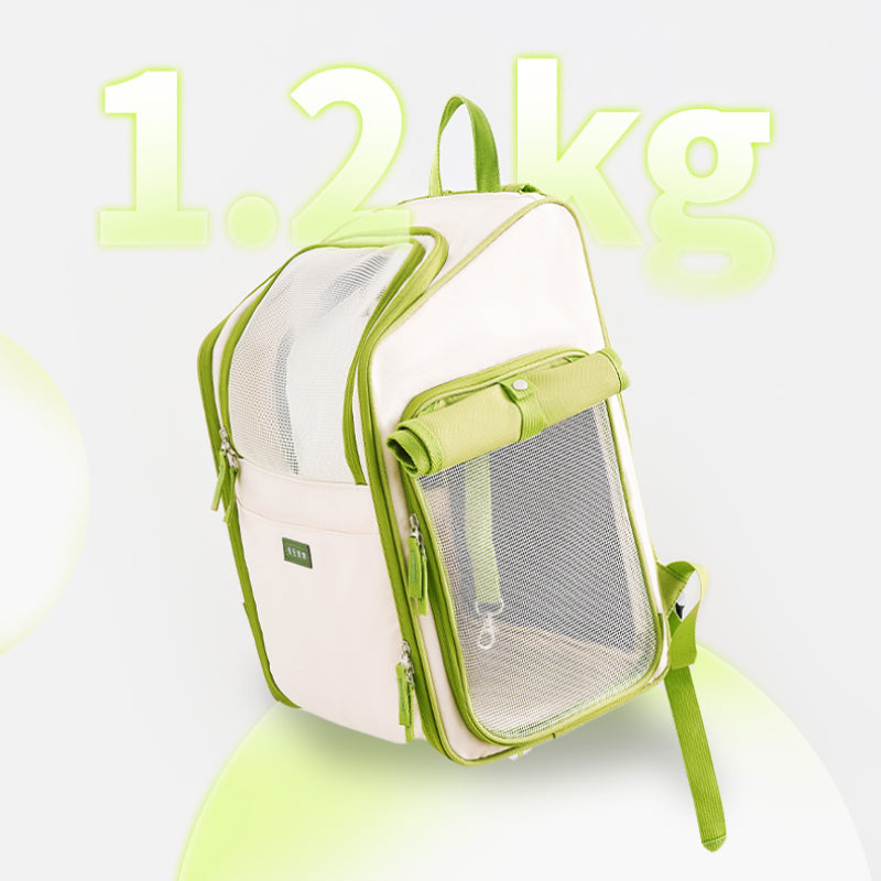 Expandable pet backpack