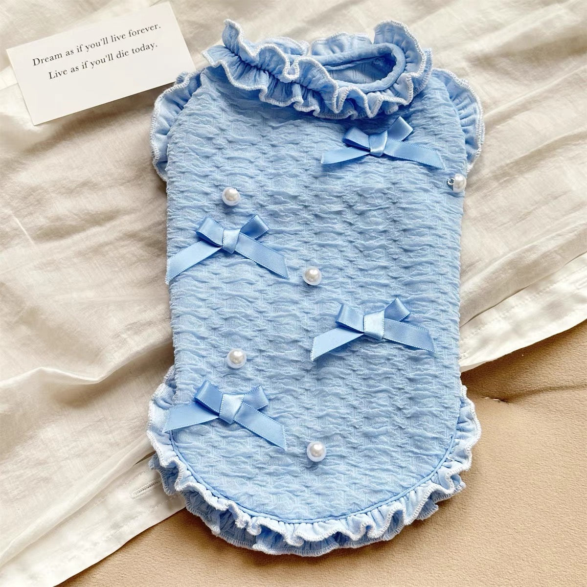 Cute ribbon pearl pet clothes