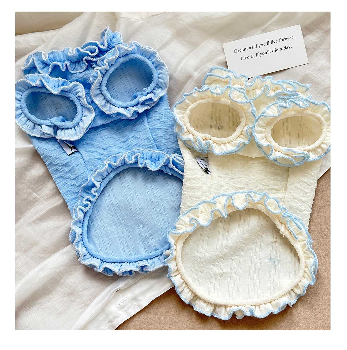 Cute ribbon pearl pet clothes