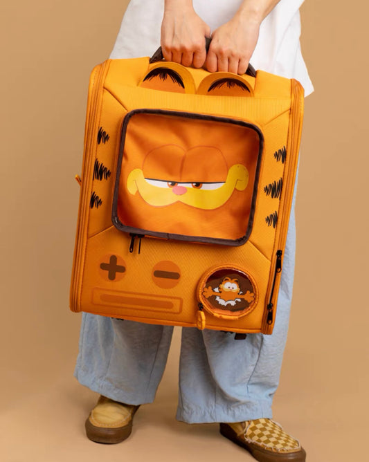 Garfield theme backpack carrier